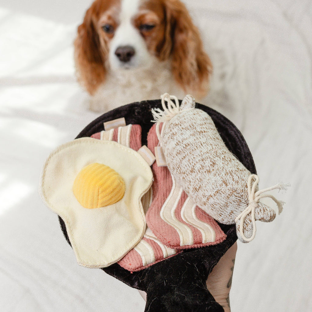 Breakfast snuffle dog toy frying pan with egg, bacon and sausage