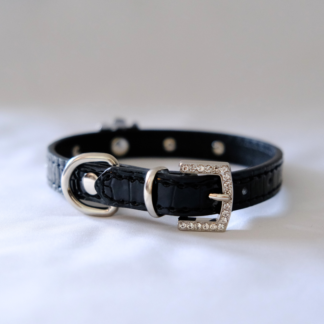 🖤 Black Skull Charm Pet Collar – Faux Croc Leather with Rhinestones
