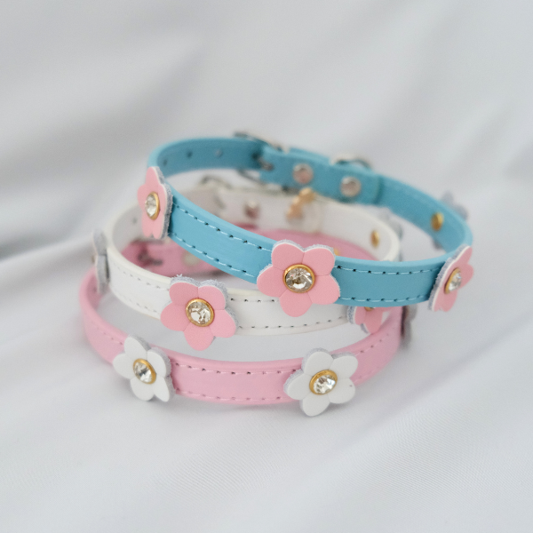Pink Flower Dog Collar – Adjustable Faux Leather Collar for Small Dogs